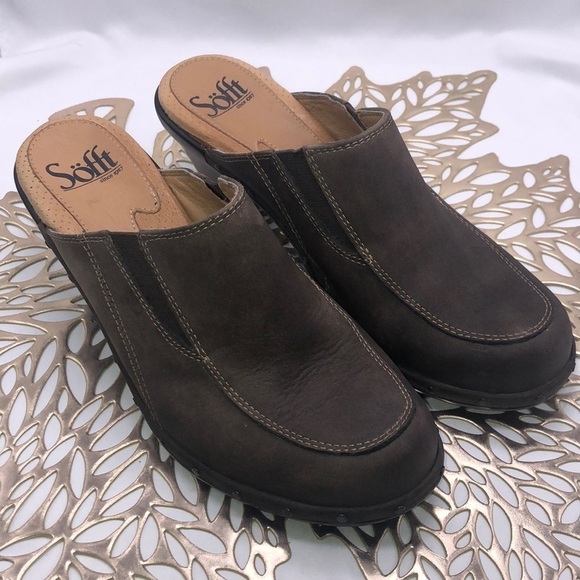 Sofft Since 1927 Genuine Leather Upper and Sock Nail Studs Slip on Mules Size 6 - Picture 1 of 10